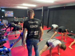 AF1QipNIBCGPY6bsKtt35JiRPK R9EyJbmX6umSGf70Aw1920 h1080 k no