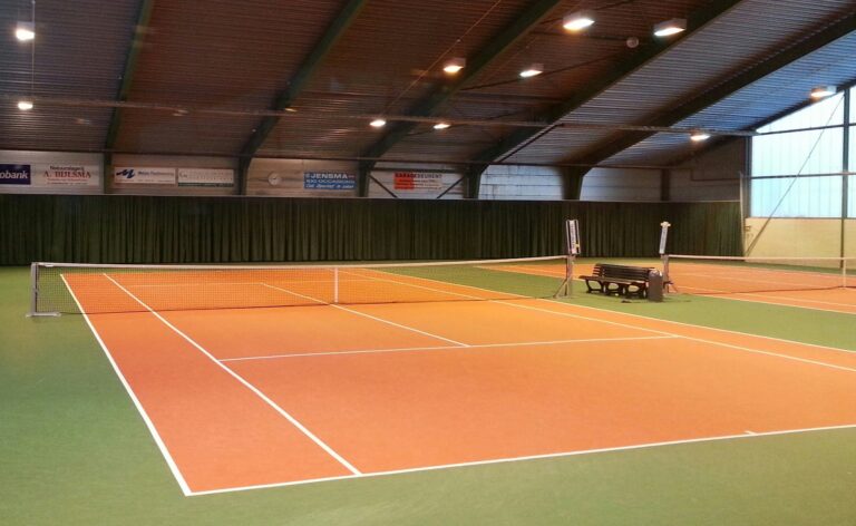 De Buurfrou Tennishal en Sportcentrum