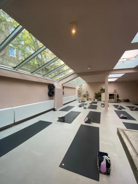 The Cosmos de Pijp - Yoga & Pilates