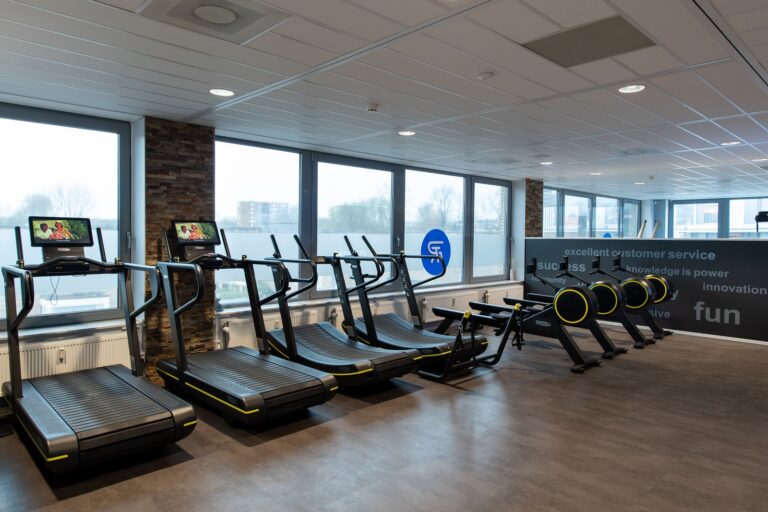 PT ROOM ROTTERDAM