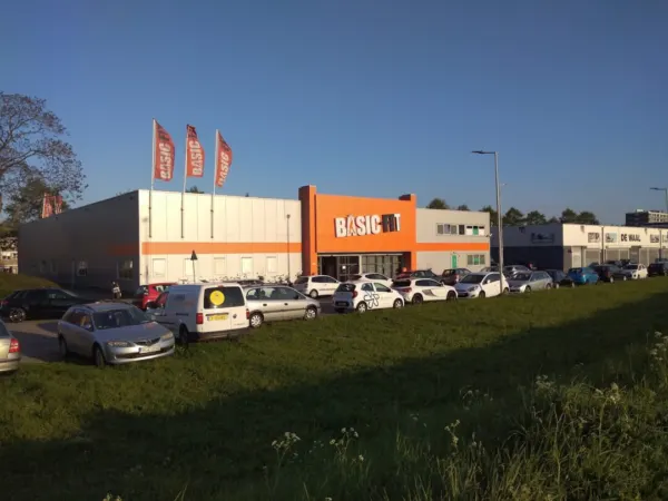 Afbeelding van sportschool Basic-Fit Rotterdam Plompertstraat 24/7