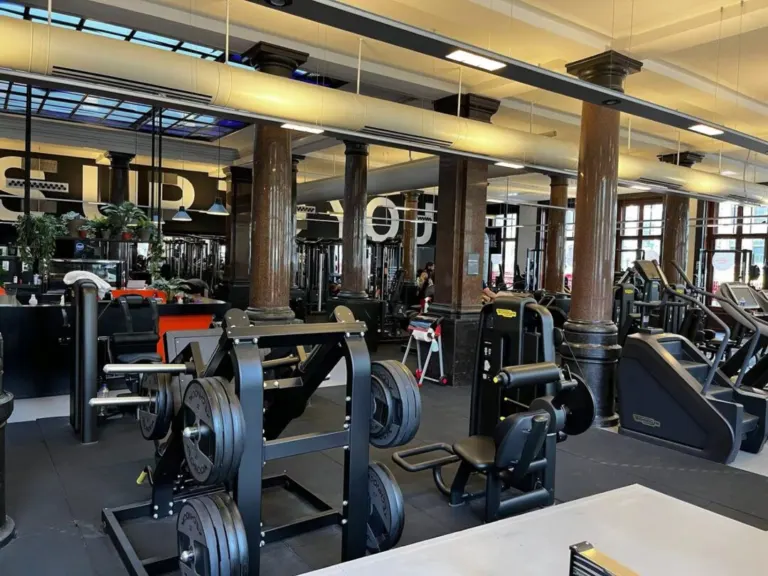 TrainMore Amsterdam Singel Black Label sportschool in Amsterdam