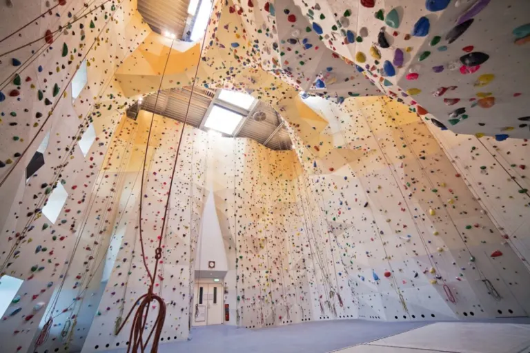 Klimhal Mountain Network Amsterdam sportschool in Amsterdam