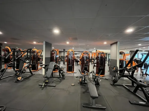 Afbeelding van sportschool Basic-Fit Assen Nijverheidsweg 24/7