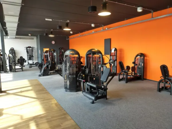 Afbeelding van sportschool Basic-Fit Goes v.d. Spiegelstraat 24/7