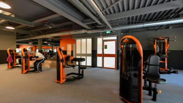 Afbeelding van sportschool Basic-Fit Apeldoorn Christiaan Geurtsweg 24/7