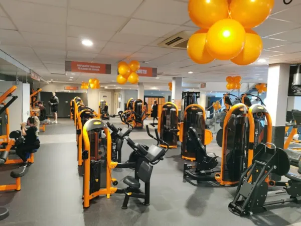 Afbeelding van sportschool Basic-Fit Heemskerk Kerkweg 24/7