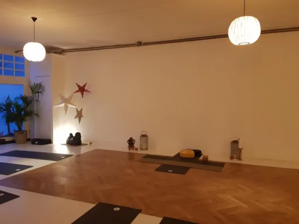 Afbeelding van sportschool Glow Yogastudio Haarlem