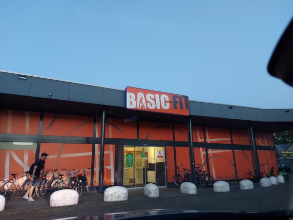 Afbeelding van sportschool Basic-Fit Eindhoven Aalsterweg 24/7
