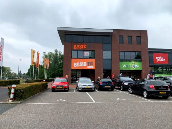 Afbeelding van sportschool Basic-Fit Nuenen Duivendijk 24/7