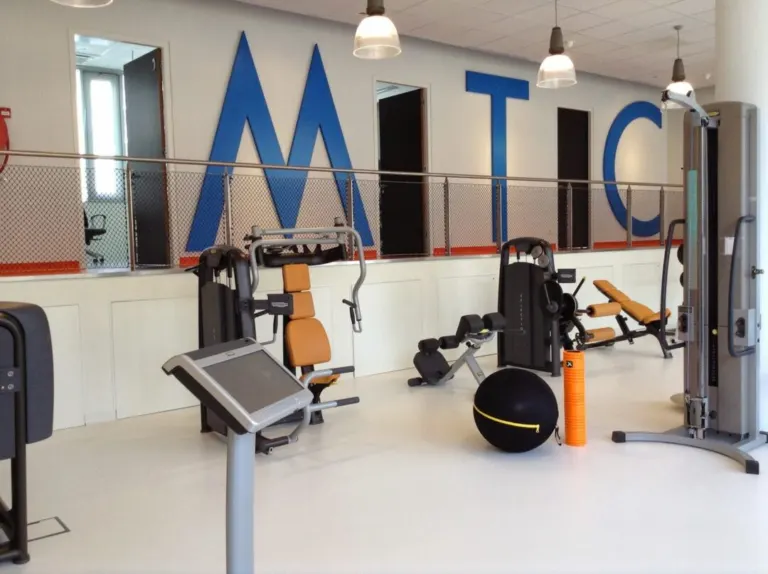 TopzorgGroep Amersfoort - MTC de Fysioclub Fysiotherapie Amersfoort Meridiaan 48 sportschool in Amersfoort