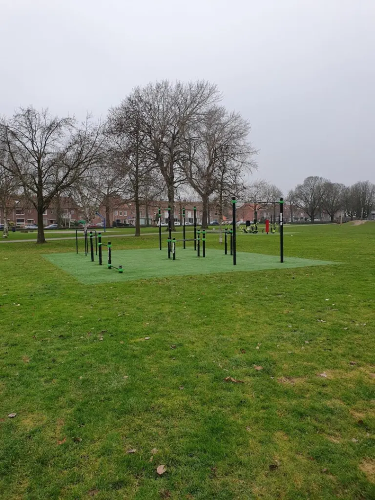 Sint Bonifacius Street Workout sportschool in Eindhoven