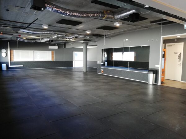 Afbeelding van sportschool Basic-Fit Haarlem Bijdorplaan 24/7