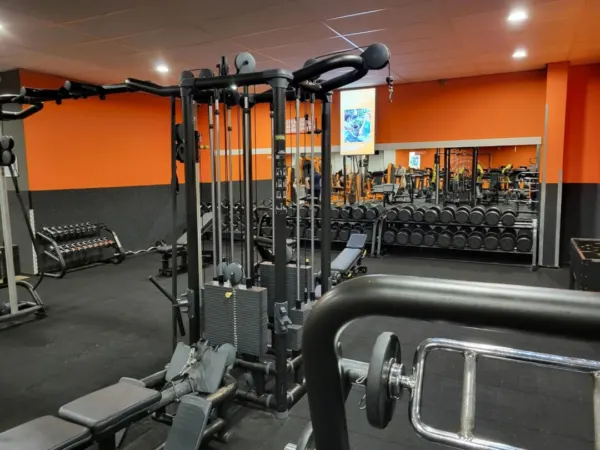 Afbeelding van sportschool Basic-Fit Tilburg Ringbaan-Noord 24/7