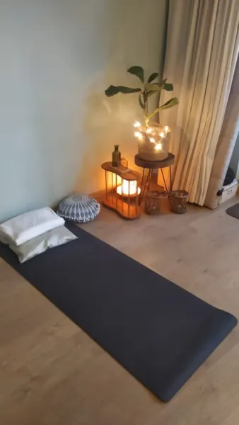 Afbeelding van sportschool Sacred Heart Yogales massage & healing Leiden Merenwijk