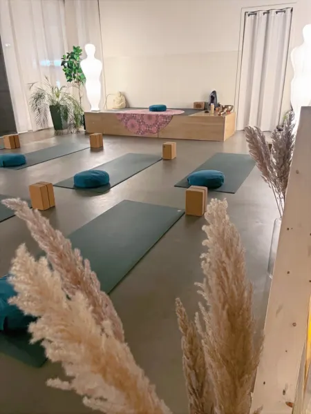 Premium-foto van sportschool Yoga Academy You are the Buddha